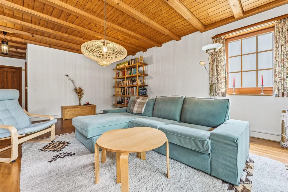 Maison de rangée de 6,5 pièces avec vue panoramique et soleil