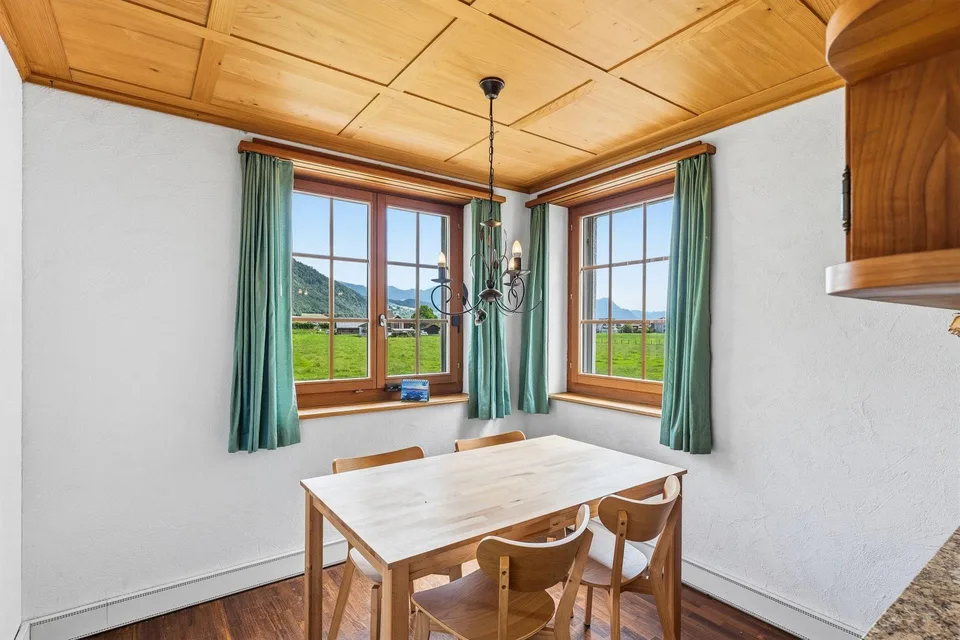 Maison de rangée de 6,5 pièces avec vue panoramique et soleil