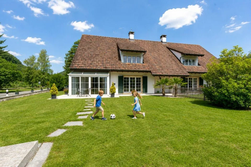 Maison idyllique à la limite de la zone de construction - charmante maison mitoyenne avec jardin et potentiel d'extension