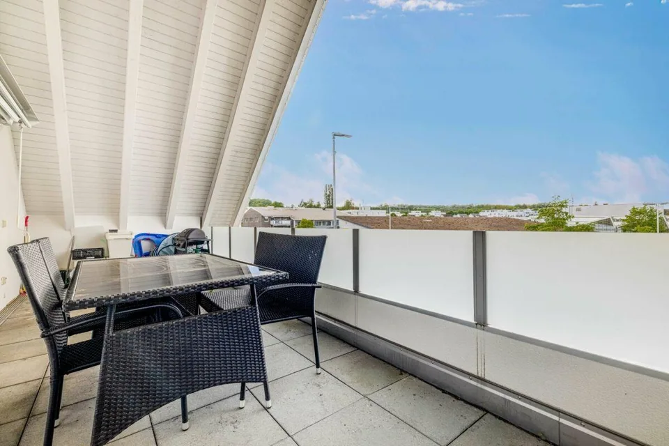 Vivre près du lac de Constance - appartement de toit attractif 3.5 pièces