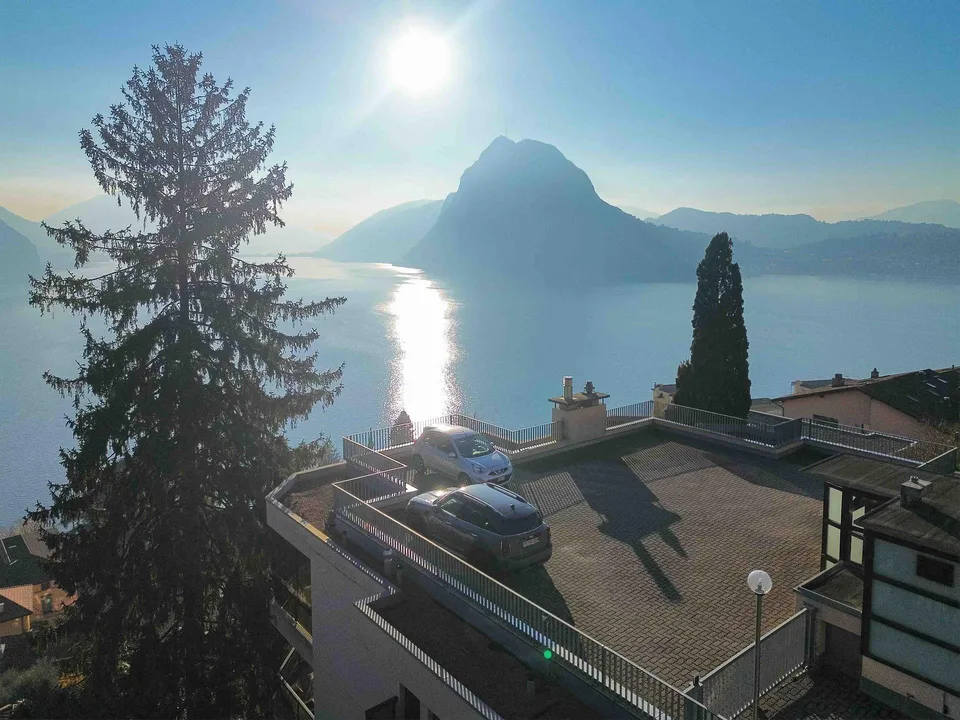 5.5 locali duplex vista lago a Castagnola