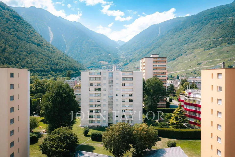 4.5 pièces rénové avec vue dégagée au centre-ville
