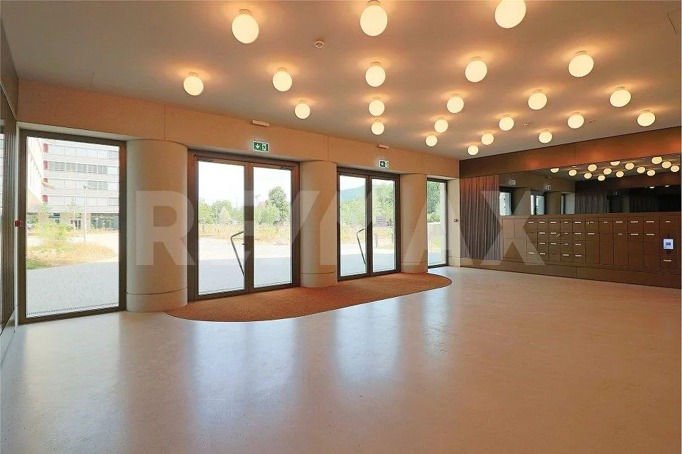 Hochwertige Gewerbelokalität mit 104 m² in zukunftsträchtigem Neuba...
