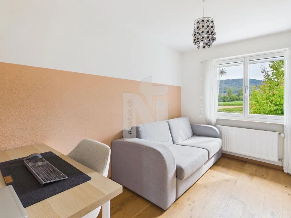 Familienfreundlich, modern und einzugsbereit - mit Garten und Blick ins unverbaubare Grüne