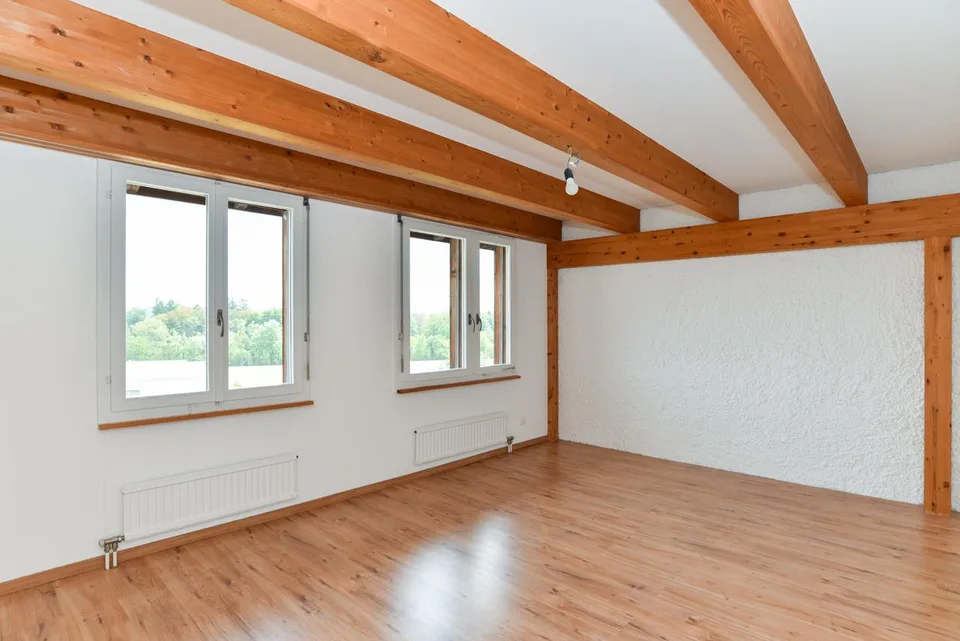5.5 Zi. EFH an bevorzugter Aussichtslage, mit schönem Garten