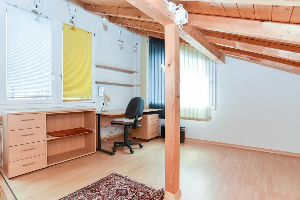 5.5 Zi. EFH an bevorzugter Aussichtslage, mit schönem Garten