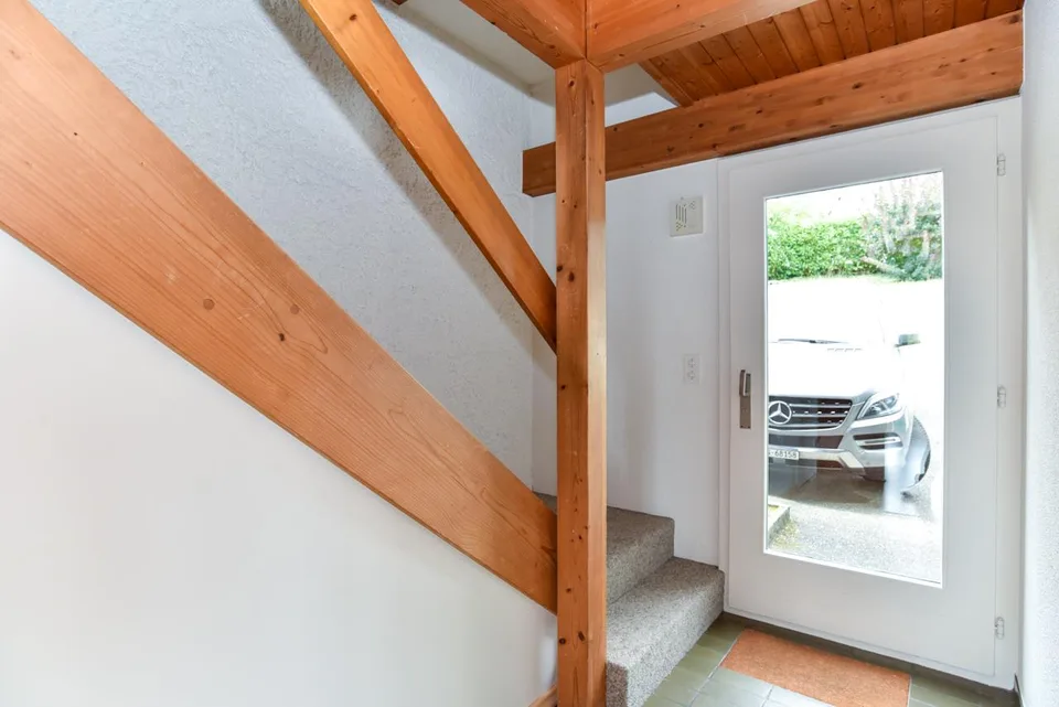 5.5 Zi. EFH an bevorzugter Aussichtslage, mit schönem Garten