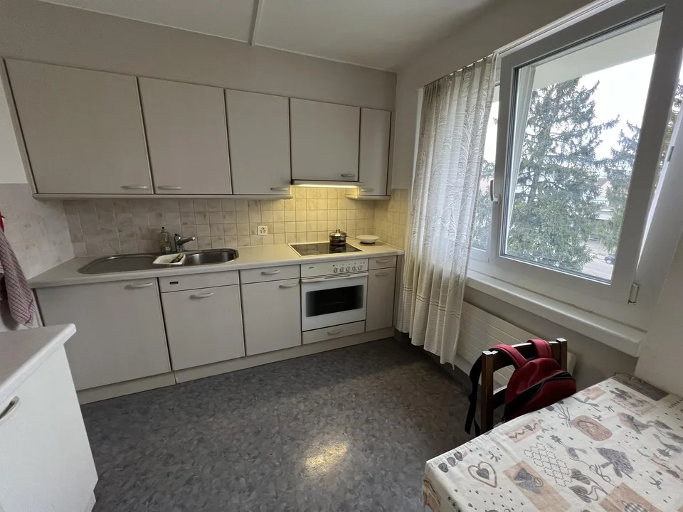 Grosszügige 2.5-Zimmerwohnung mit zwei Balkonen