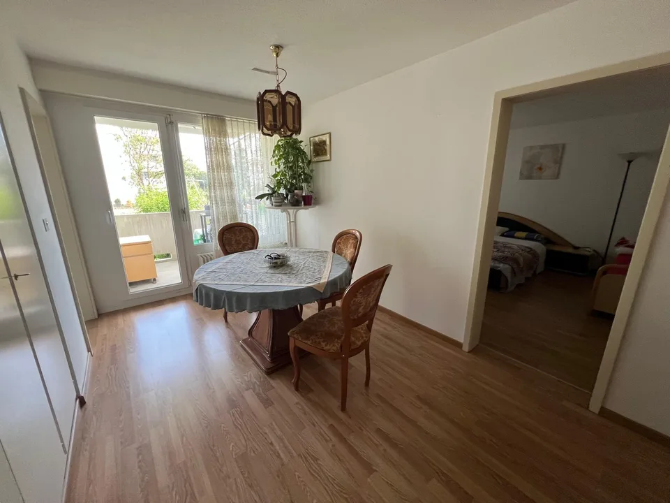 Grosszügige 2.5-Zimmerwohnung mit zwei Balkonen