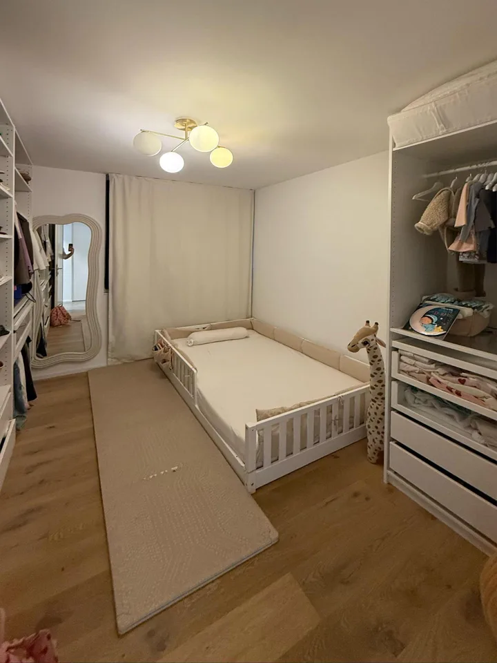 Moderne 4.5-Zimmer-Attikawohnung mit grosser Terrasse und Bergsicht