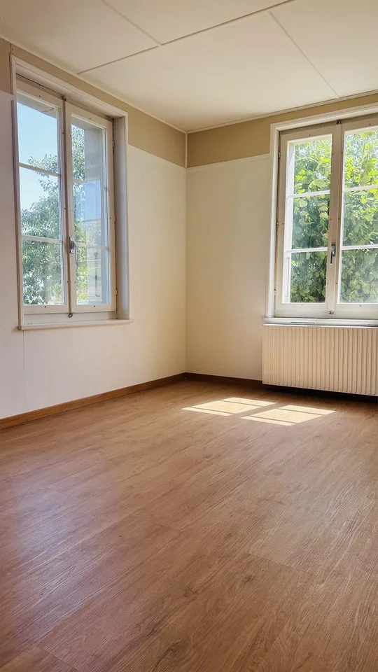 Delizioso appartamento a 3 locali al piano terra a Bern-Oberbottigen