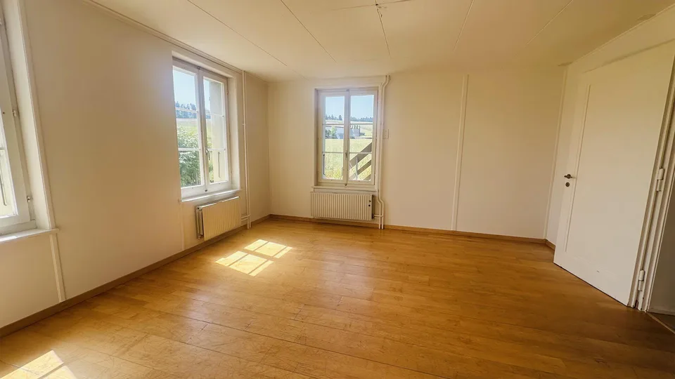Delizioso appartamento a 3 locali al piano terra a Bern-Oberbottigen