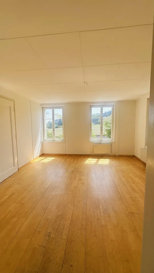 Delizioso appartamento a 3 locali al piano terra a Bern-Oberbottigen