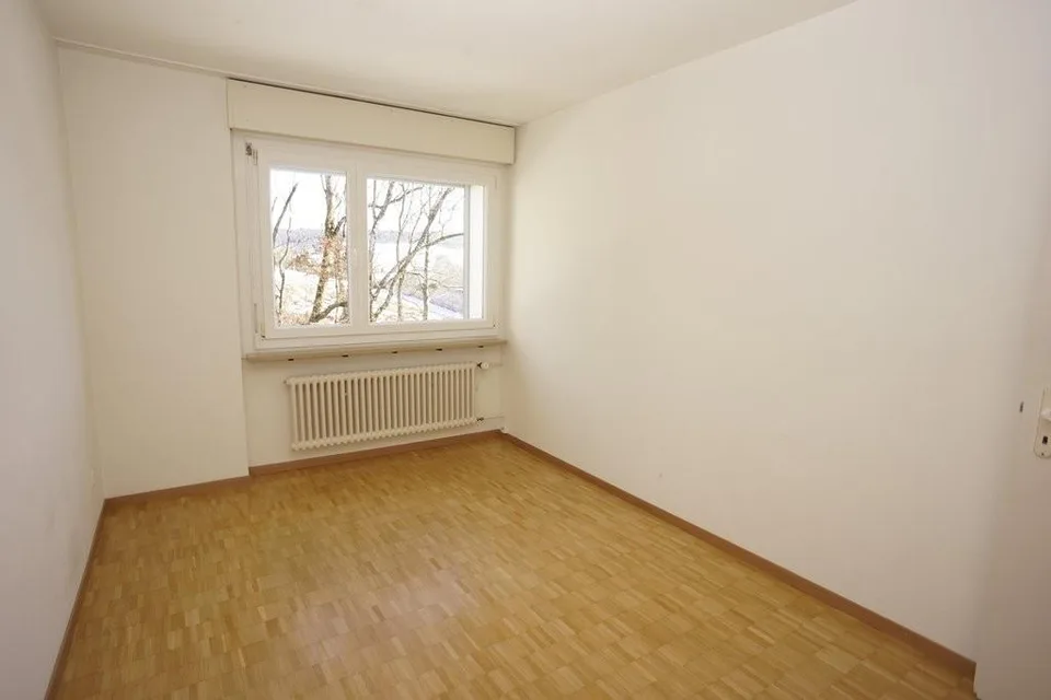 Appartement spacieux 4.5 pièces avec place assise dans le jardin dans un environnement calme