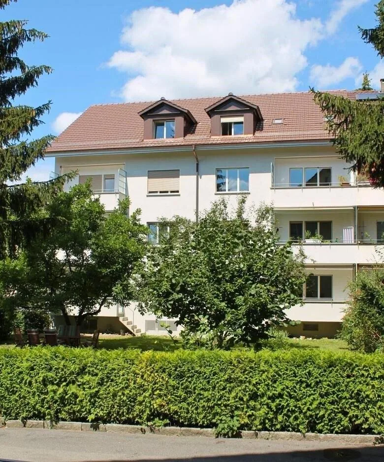 Attikawohnung mit Charme im Wittigkofen-Quartier