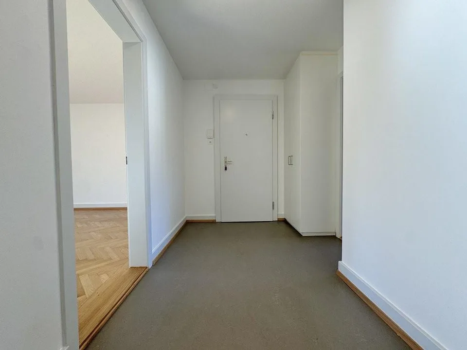 Attikawohnung mit Charme im Wittigkofen-Quartier