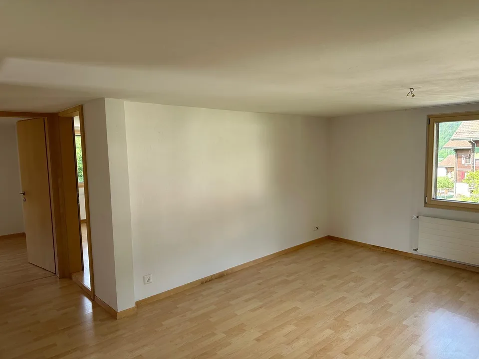 4Zi Ferien-/Wohnung in Rueun GR