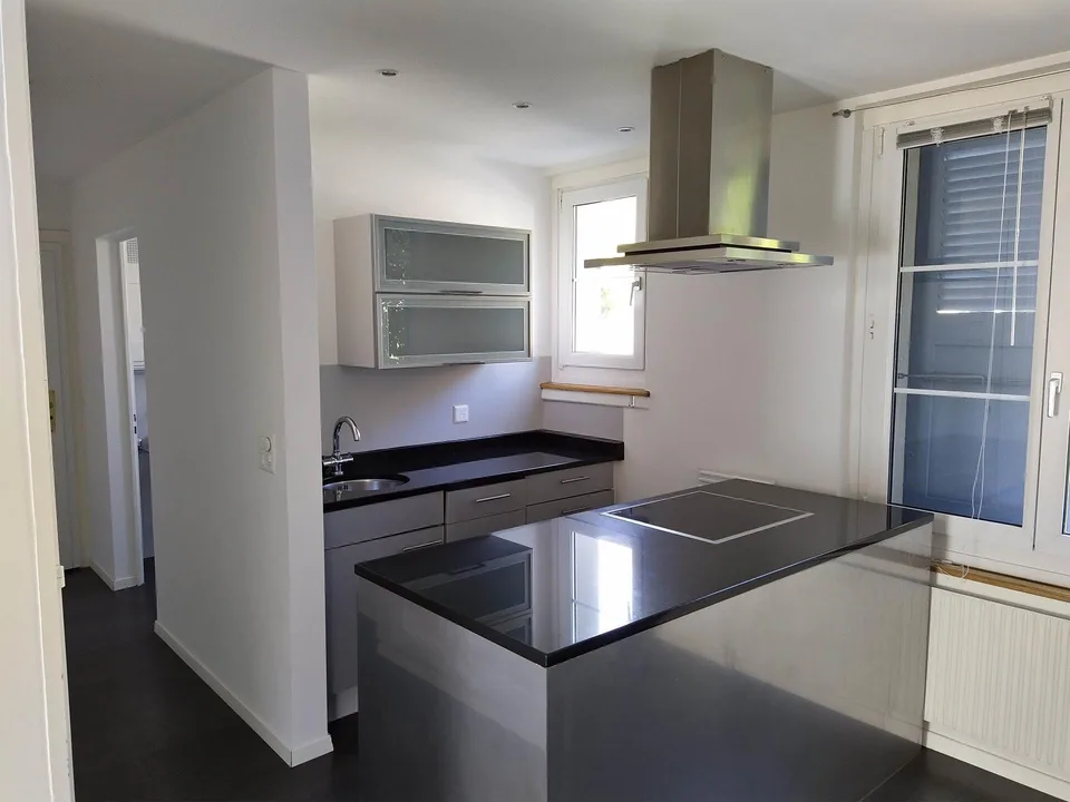 1 ½-Zimmerwohnung mit grossem Balkon - nähe Inselspital!