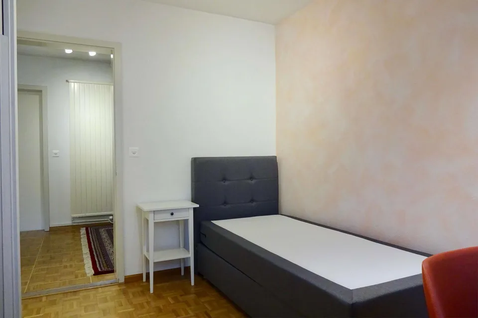 ONLINE BESICHTIGUNG WG-Zimmer