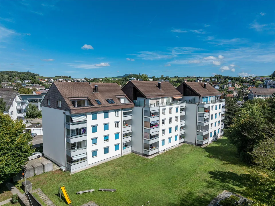 Helle 3.5 Zi-WG mit  Balkon in grüner Umgebung und zentraler Lage