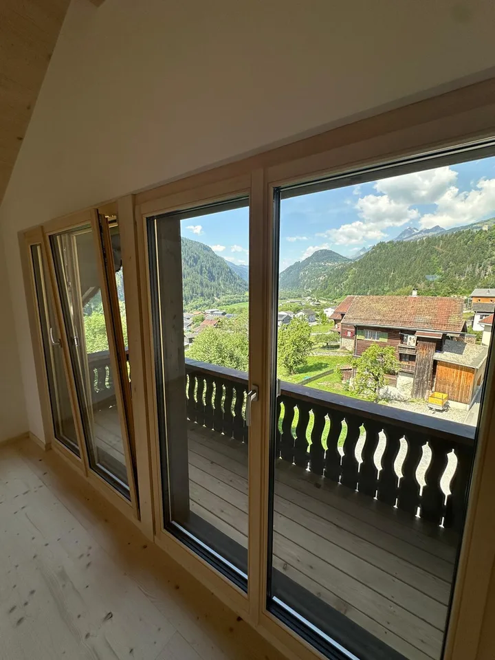 Ferien-/Wohnung in Rueun GR