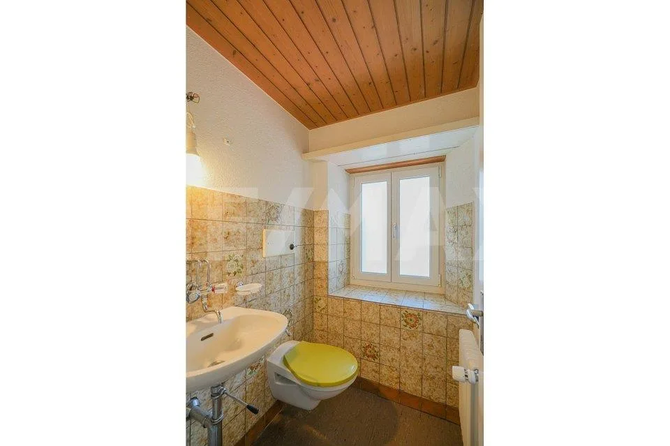 Grosszügiges 7 Zimmer-Haus mit herrlicher Aus- und Weitsicht