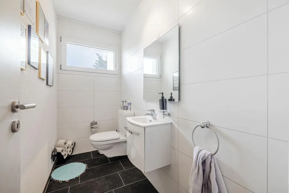 MORE LIVING QUALITY, LESS TAXES: 3.5-ROOM APARTMENT NEAR THE LAKE