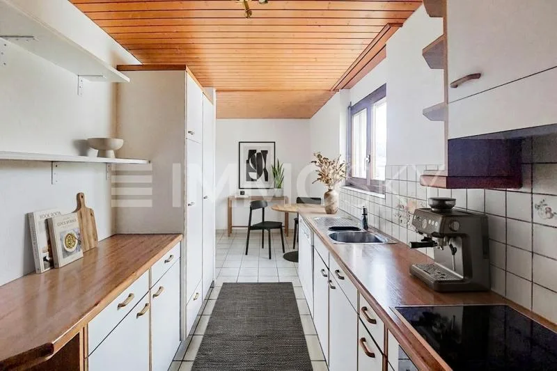 Idyllic gem with a view and room for new ideas