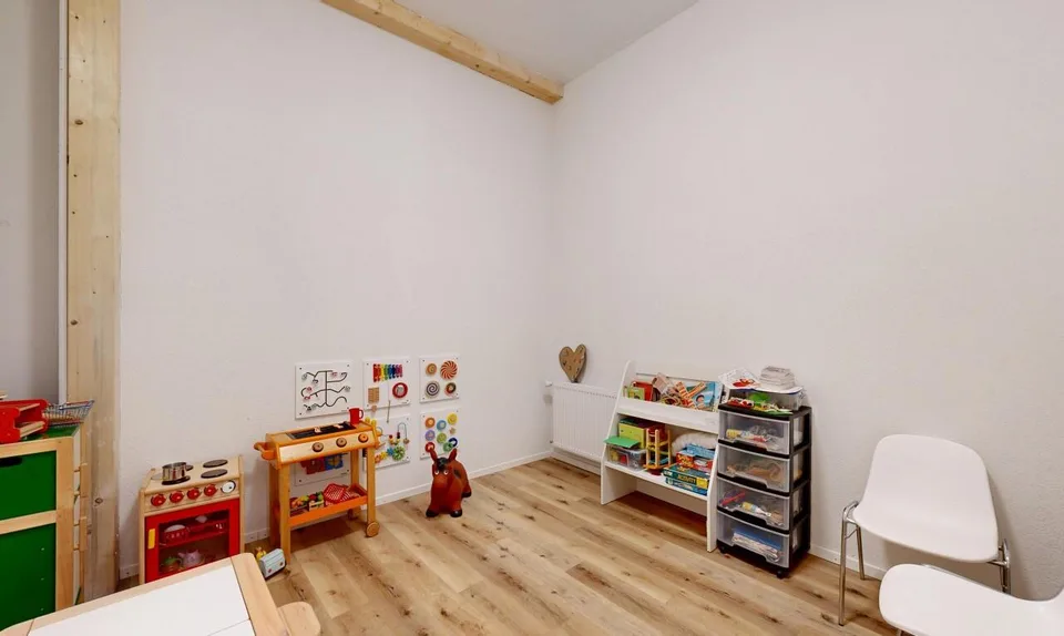 Immeuble de rendement avec 3 locaux commerciaux à Monthey
