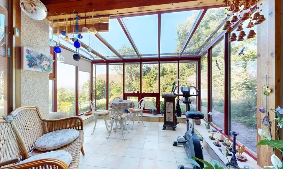 Casa ai margini del bosco, vista lago e Alpi