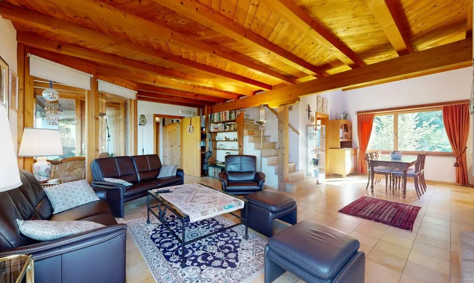 Casa ai margini del bosco, vista lago e Alpi