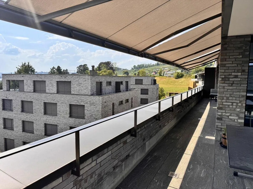 Vista unica sul lago - sogno di attico nella baia di Kempratner cercato?