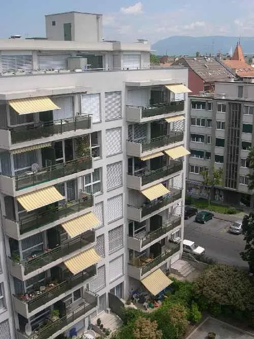 Bright 5-room apartment located at Rue Daubin 22, 1203 Geneva