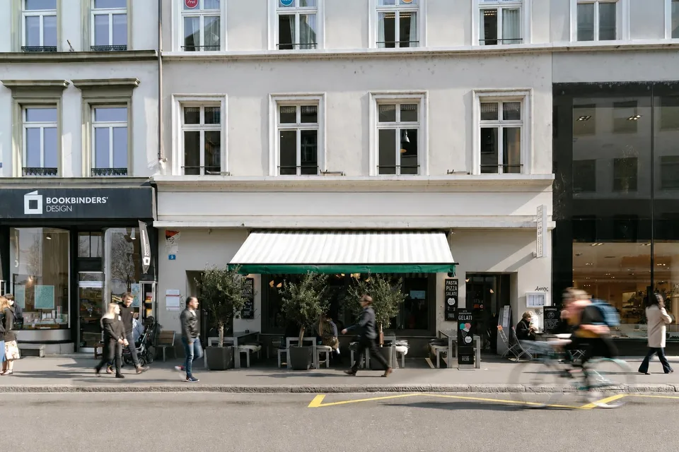 Zentrale Geschäftsadresse mit direktem Liftzugang