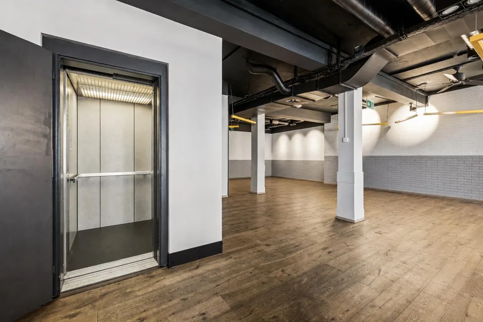Zentrale Geschäftsadresse mit direktem Liftzugang