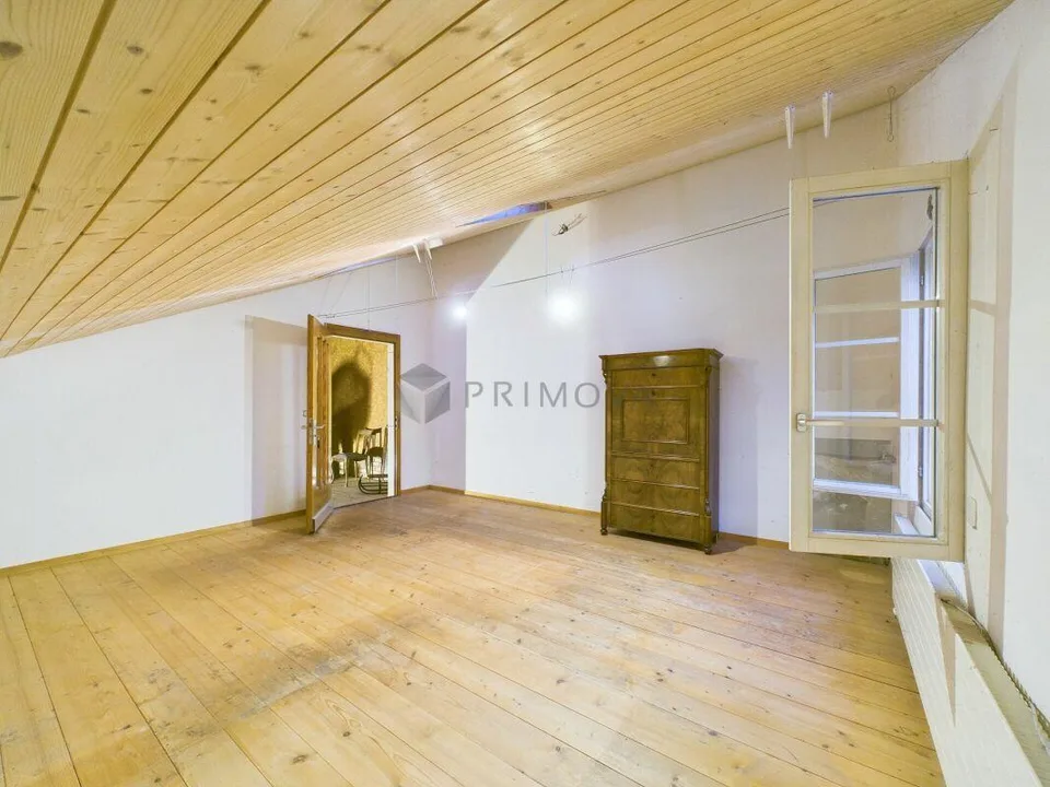 Historisches Fachwerkhaus auf 1'706 m² Grundstück mit Entwicklungsp...