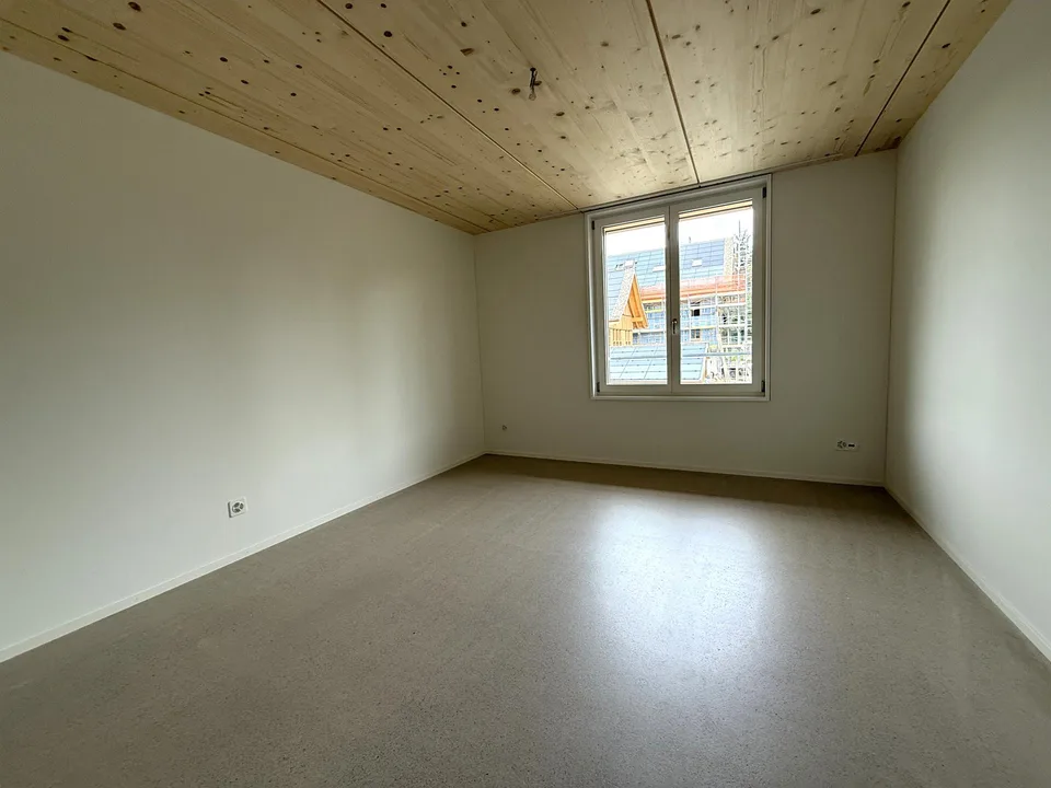 neuwertige 4.5-Zi-Wohnung in unmittelbarer Nähe zum See