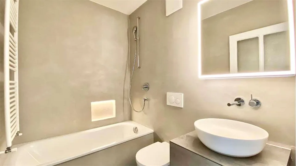 Historic house of value with 5.5 rooms for rent in Riva San Vitale
