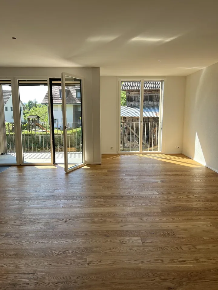 Moderne 2.5-Zimmerwohnung an ländlicher Lage