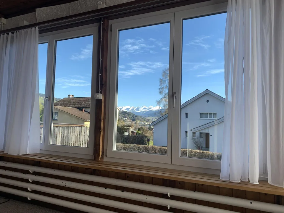 Möblierte 1.5 Zimmer Wohnung mit Top Aussicht