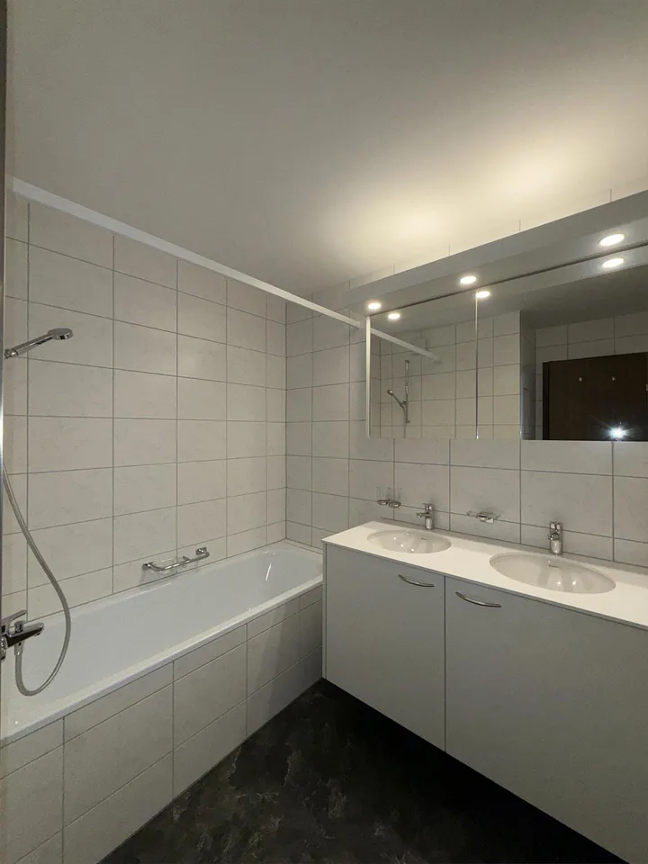 helle 4.5-Zimmerwohnung inkl. einladenden Gartenterrassen