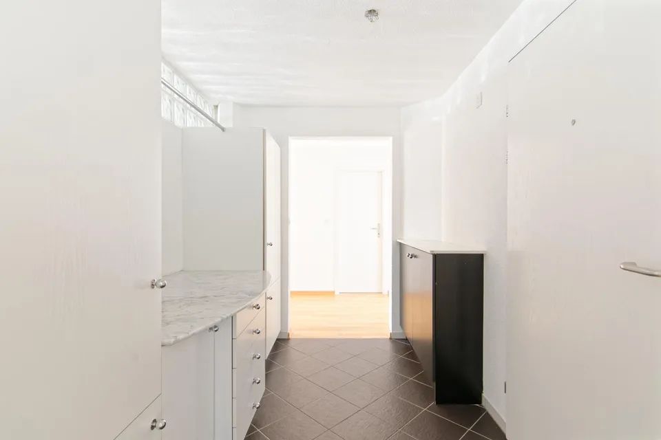Grosszügige attraktive 4 1/2-Zi-Wohnung (Seesicht)