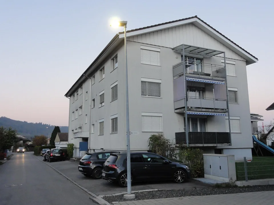 sonnige, grosszügige Wohnung an ruhiger Lage