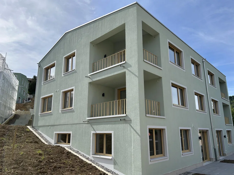 2.5-Zimmer-Neubauwohnung mit Balkon/Sitzplatz