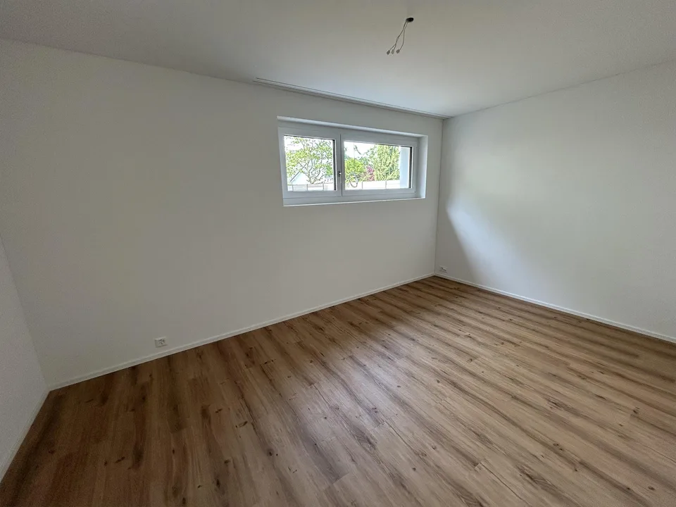 2.5-Zimmer-Neubauwohnung mit Balkon/Sitzplatz