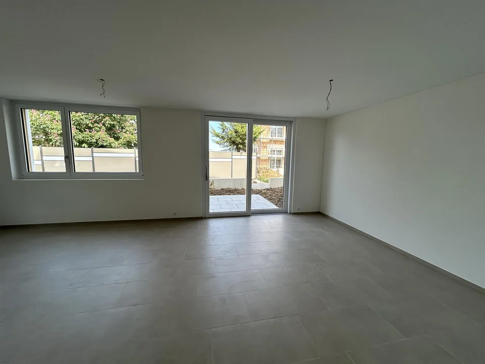 2.5-Zimmer-Neubauwohnung mit Balkon/Sitzplatz