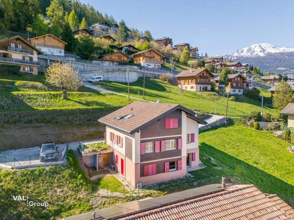 L'esprit chalet revisité dans un superbe 5 pièces