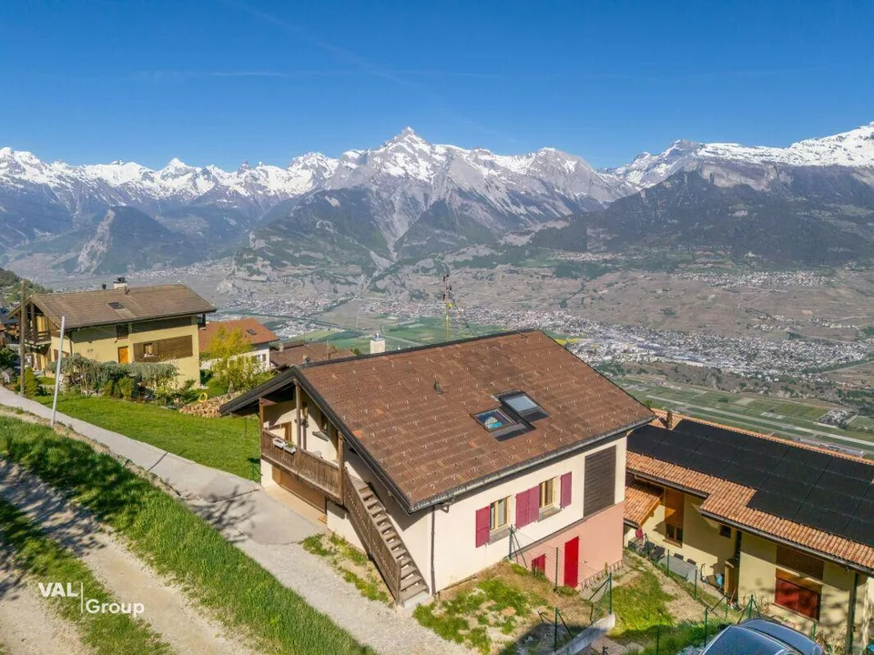 L'esprit chalet revisité dans un superbe 5 pièces