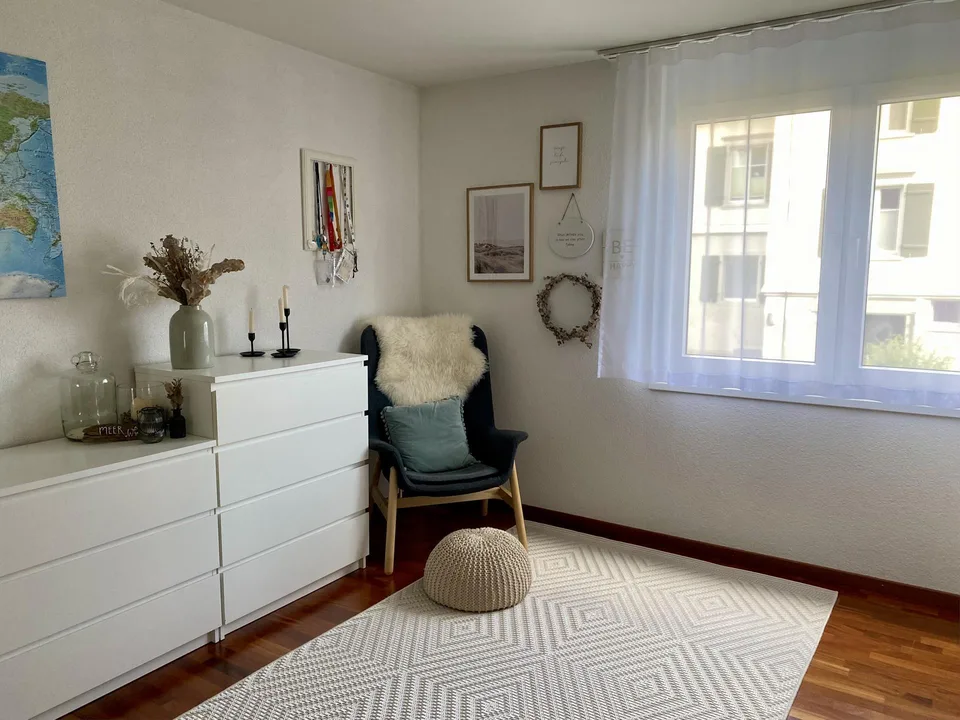 4.5 Zimmer Wohnung im Erdgeschoss mit Garten