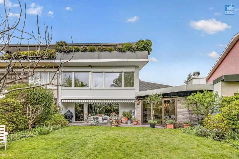 Doppelhaushälfte - ruhig gelegen mit Garten & grosser Terrasse